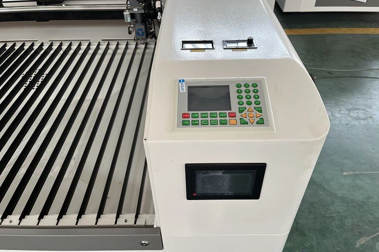 small laser cutting machine001 small laser cutting machine001